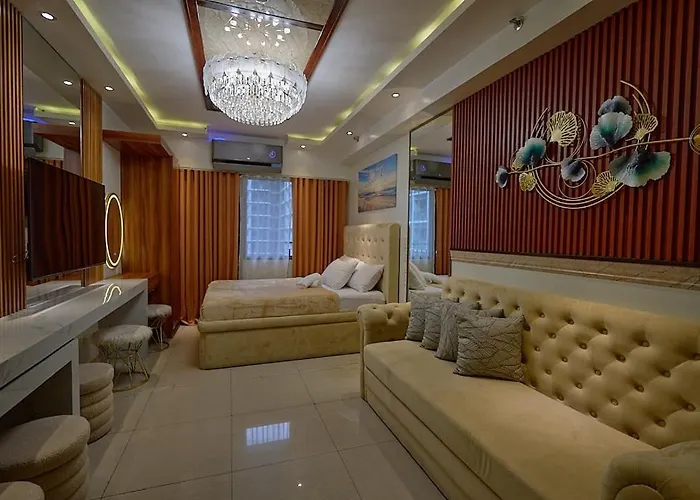 Shore 2 Reminisce Aparthotel 3*